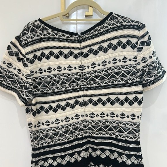 ST JOHN Sheath Knit Dress Size 10 Black/cream Midi Knee Length Short Sleeve NWT - Picture 4 of 8